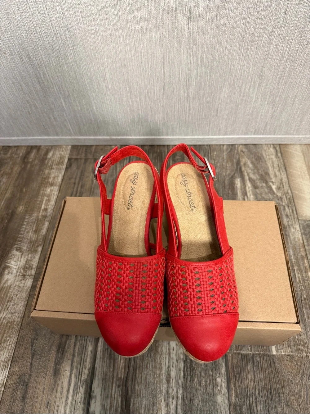 easy street Red Woven Espadrille Slingback Wedge Size 7